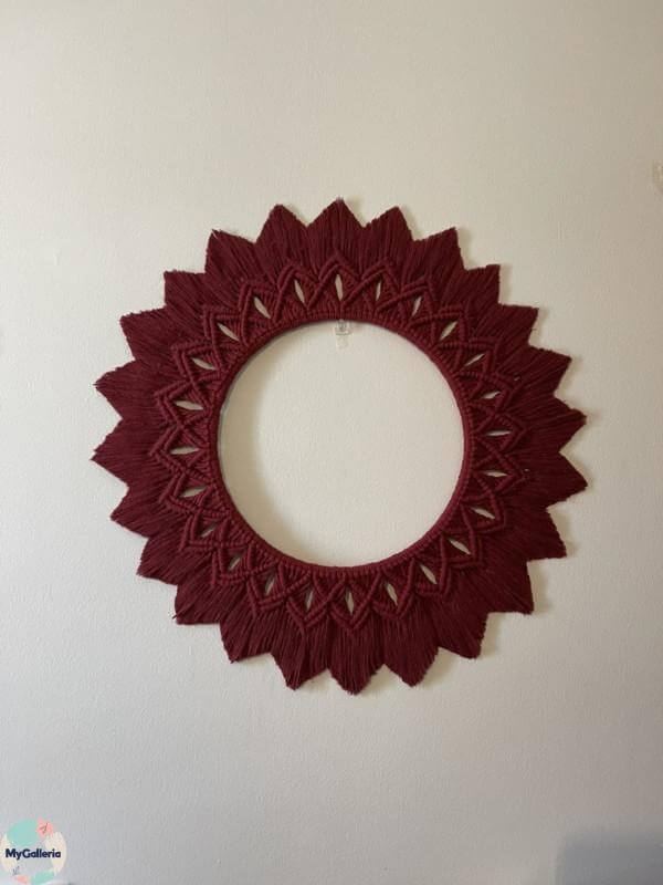 Twisted Monochrome Wreath