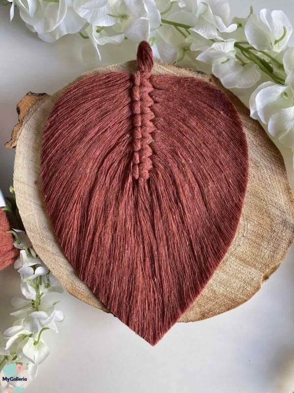 Medium Macrame Leaf