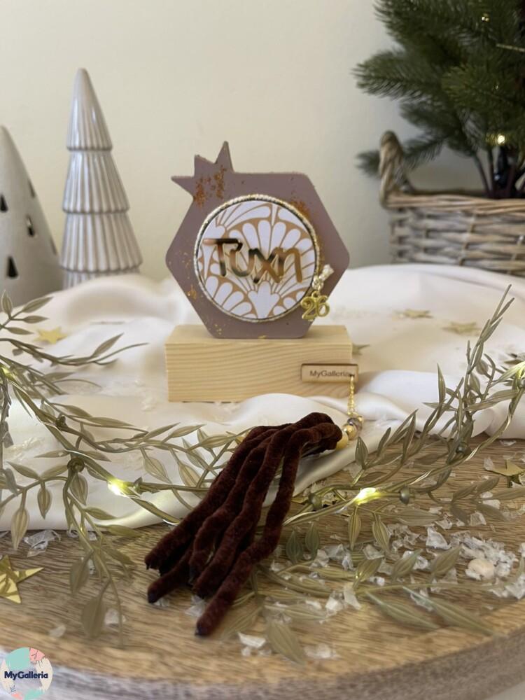 Brown Xmas-Ξύλινο διακοσμητικό πολυγωνικό ρόδι με ευχές
