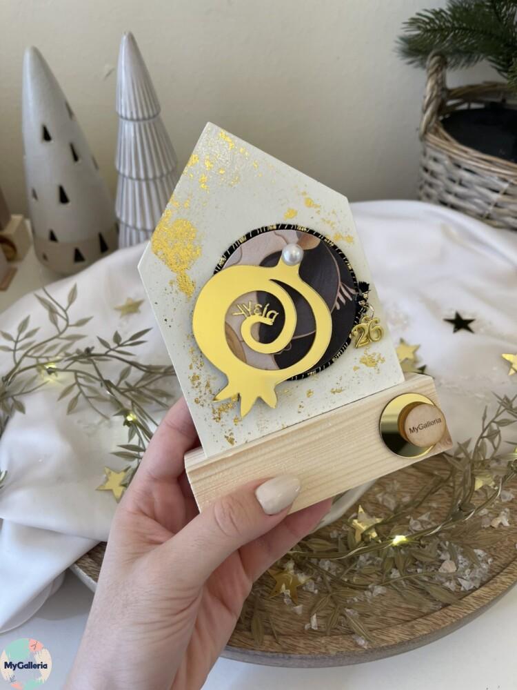 Black & White Xmas-Ξύλινο διακοσμητικό γούρι σπίτι με ευχές